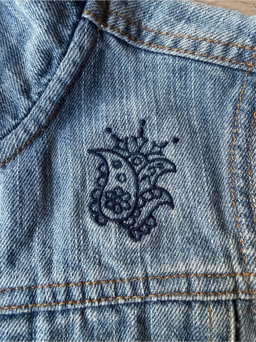 American Girl Tenney Grant Girls Denim Vest M 10/12 Embroidered Frayed Hem